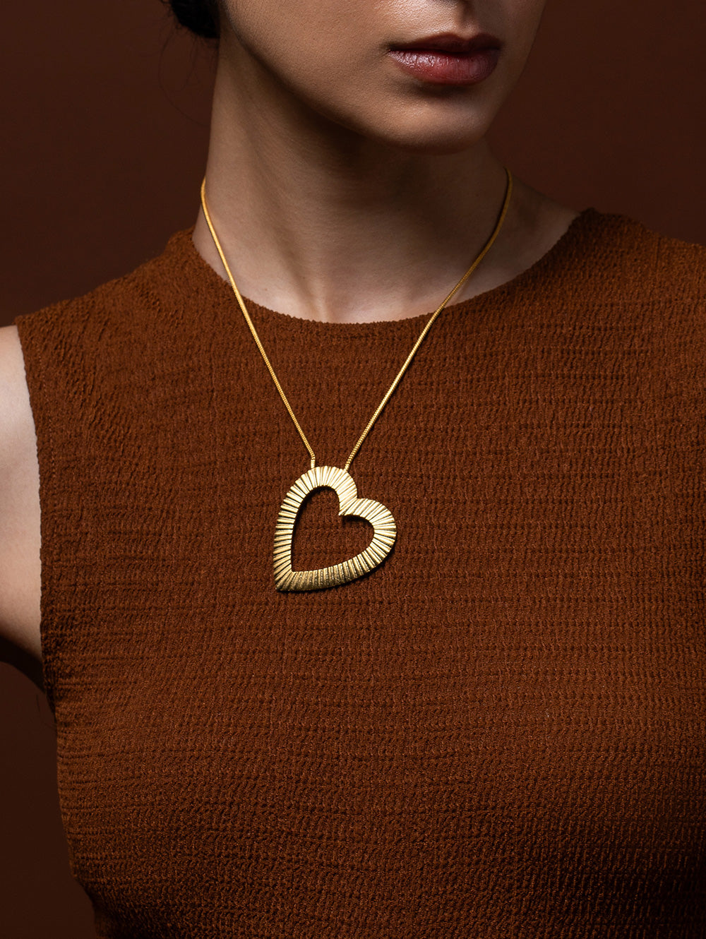 Golden Textured Heart Chain