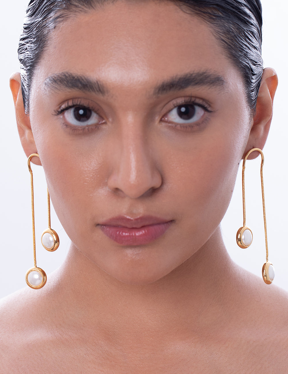 Pearly Thread Earrings
