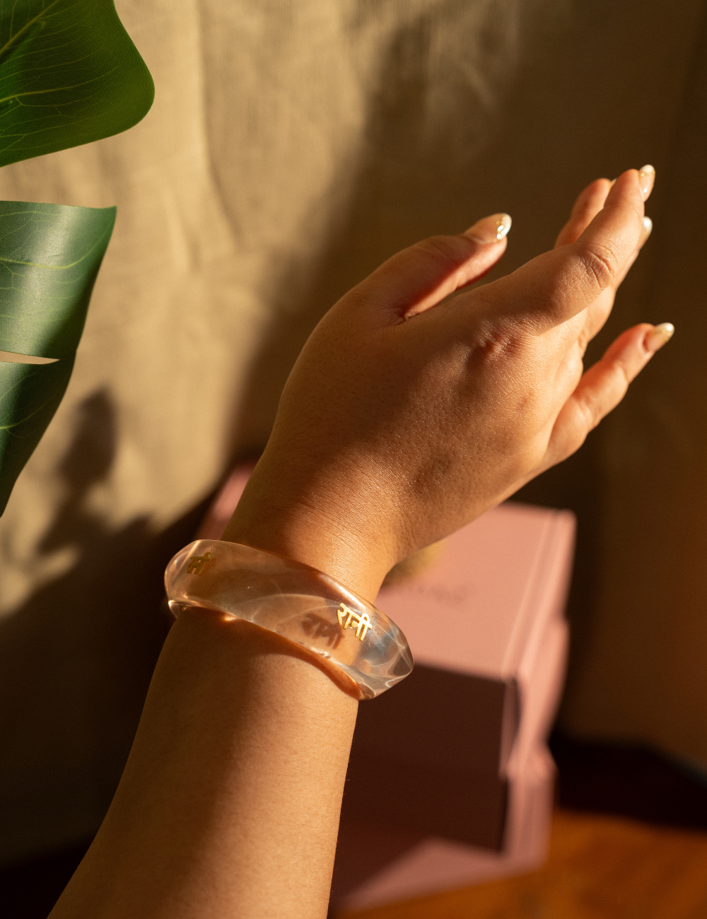 Rani (राणी) Resin Transparent Bangle