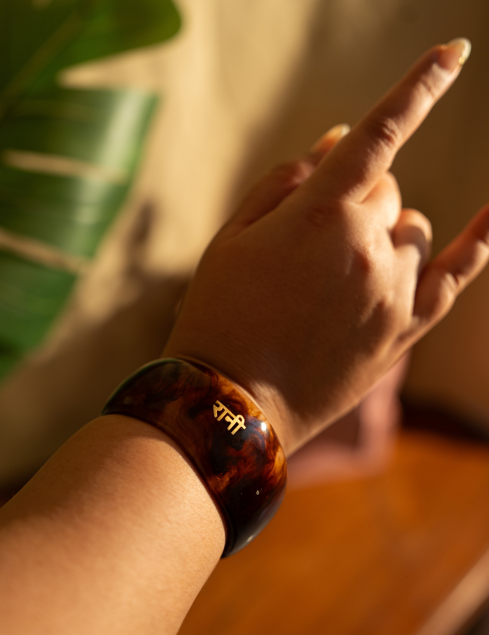 Rani (राणी) Resin Brown Bangle