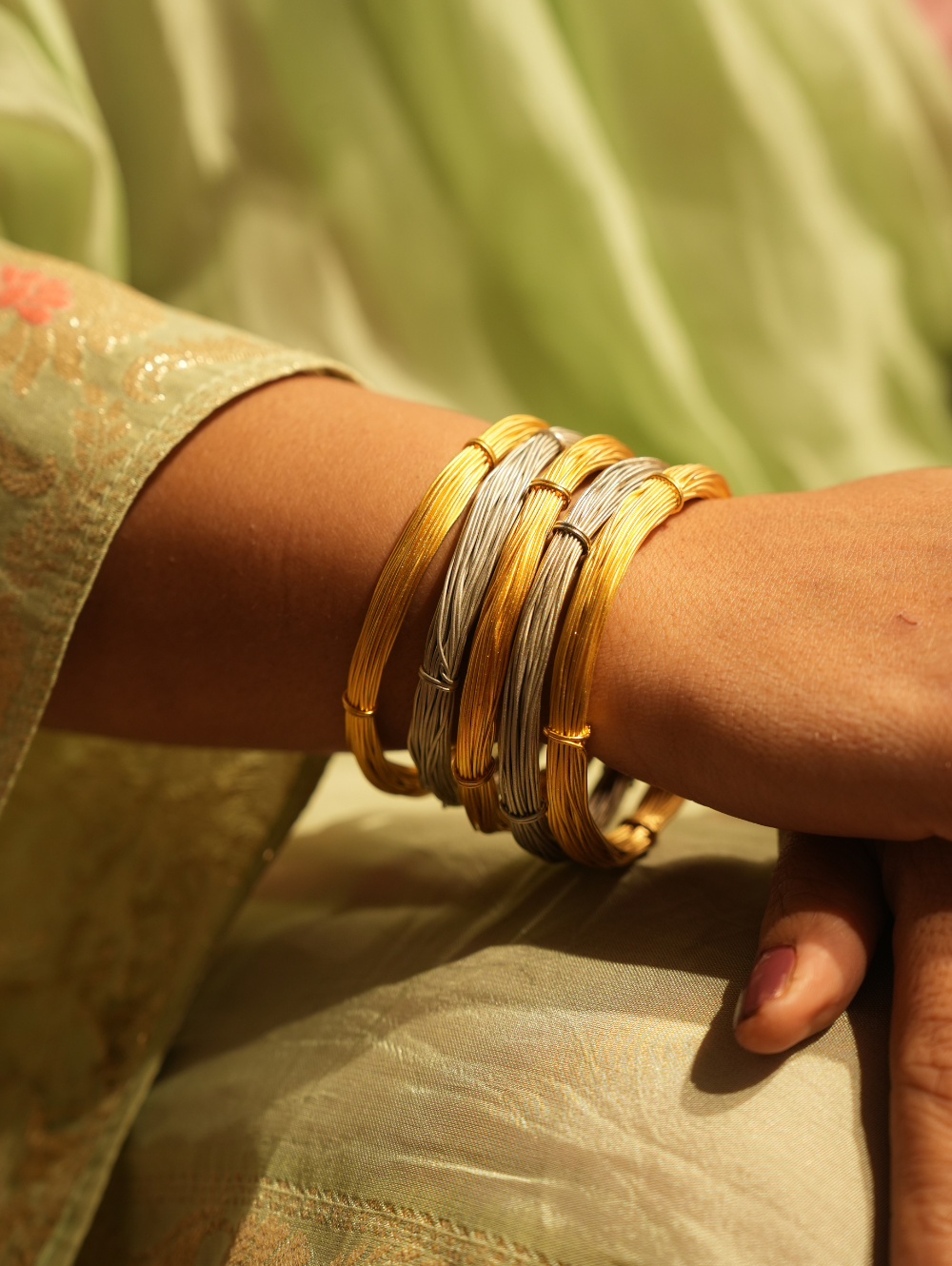 Naaz Taar Bangles