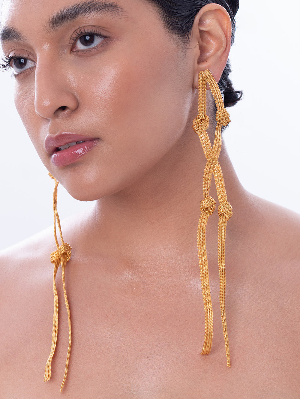 Double-Knotted Golden Mesh Long Earrings